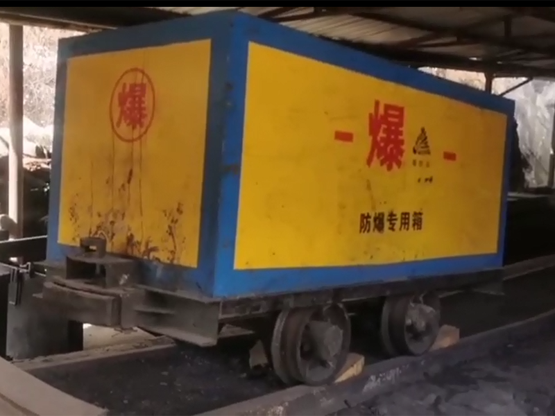 走進(jìn)礦區(qū)，產(chǎn)品維護(hù)，山東邦泰機(jī)電為您提供更好的售后服務(wù)！~